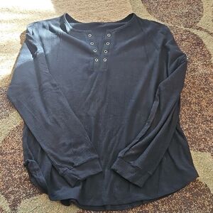 Women’s Long Sleeve Ribbed Henley Top - Black